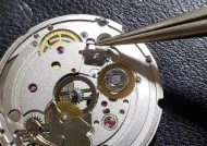 移动硬盘笔记本盖如何拆卸？拆卸过程中需要注意什么？