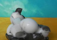 电脑桌摆件照片发光是质量问题吗？