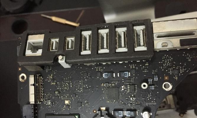 固态硬盘安装系统详细教程（快速而稳定地安装系统）  第2张