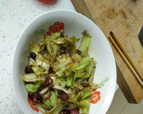 品味美味，尽显独特——以莲花白的烹饪技巧（探寻莲花白的烹调之道）  第2张