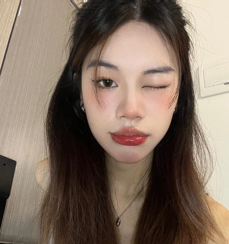 精神小伙妆容怎么用手机拍？  第2张