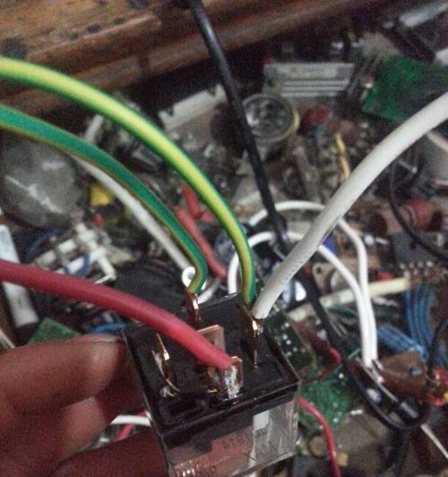 线圈自制充电器的使用方法是什么？制作步骤是什么？  第1张